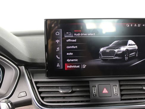 Used 2022 Audi Q5 2.0T Premium Plus AWD/4WD image 23