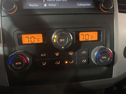 Used 2015 Nissan Frontier PRO-4X w/ Pro-4x Luxury Package image 16