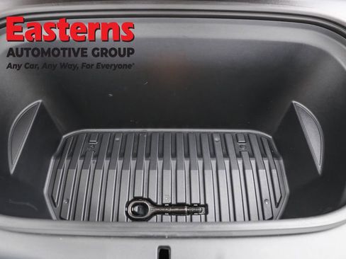 Used 2021 Tesla Model Y 2WD image 7