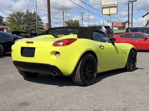 Used 2006 Pontiac Solstice Convertible w/ Power Package RWD image 11