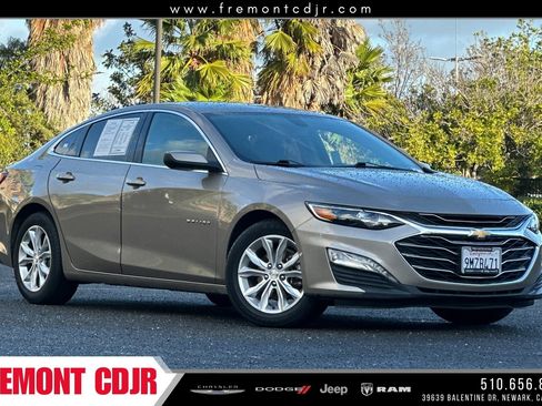 Used 2022 Chevrolet Malibu LT image 1