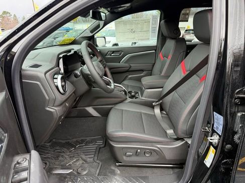 New 2026 Chevrolet Colorado Z71 w/ Technology Package AWD/4WD image 9