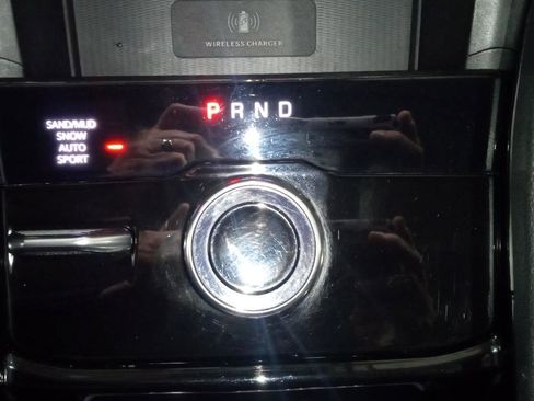 Used 2023 Jeep Grand Cherokee Limited w/ Luxury Tech Group II image 21