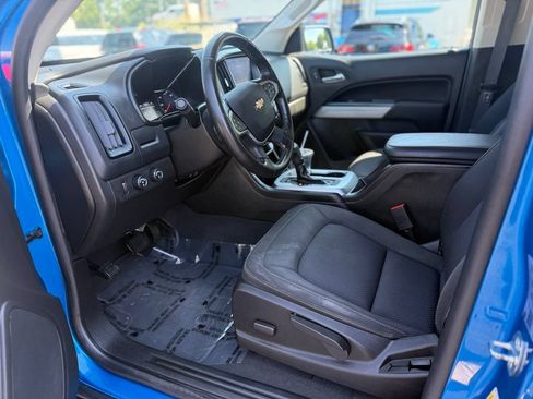 Used 2021 Chevrolet Colorado LT w/ LT Convenience Package AWD/4WD image 14