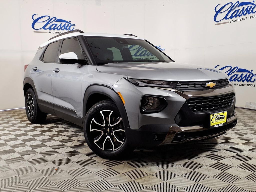 Used 2023 Chevrolet TrailBlazer ACTIV FWD image 1