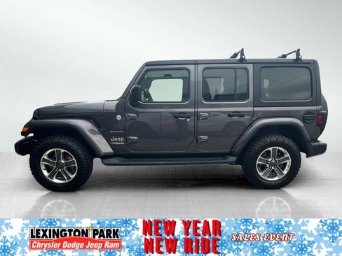 Used 2020 Jeep Wrangler Unlimited Sahara image 3