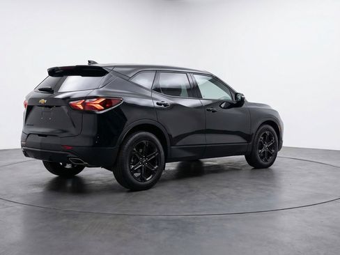 Used 2025 Chevrolet Blazer LT FWD image 6