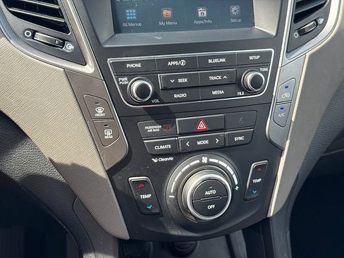 Used 2018 Hyundai Santa Fe Sport FWD image 15