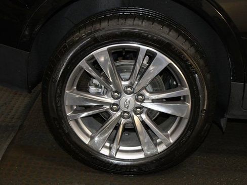 Used 2025 Cadillac XT5 Premium Luxury image 37