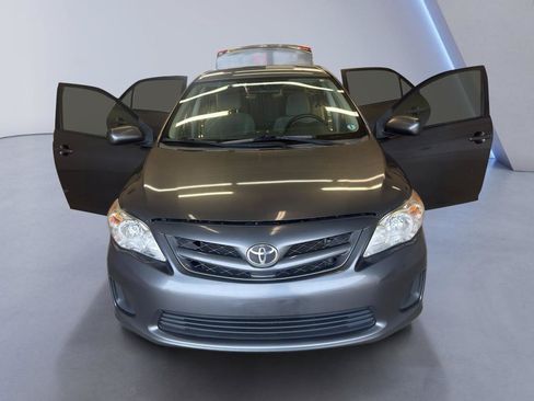 Used 2011 Toyota Corolla LE FWD image 10