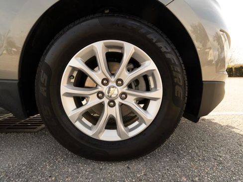 Used 2019 Chevrolet Equinox LT image 41