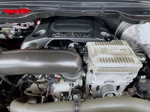 Used 2022 RAM 1500 Laramie image 32