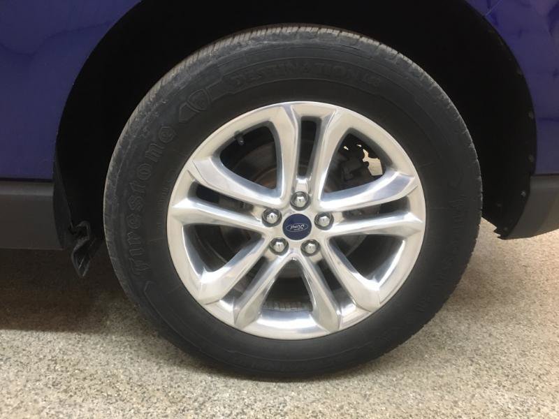 Used 2015 Ford Edge SEL w/ Equipment Group 201A AWD/4WD image 16