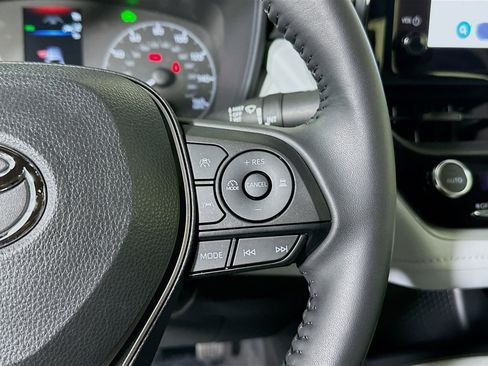 Certified 2023 Toyota Corolla SE image 17