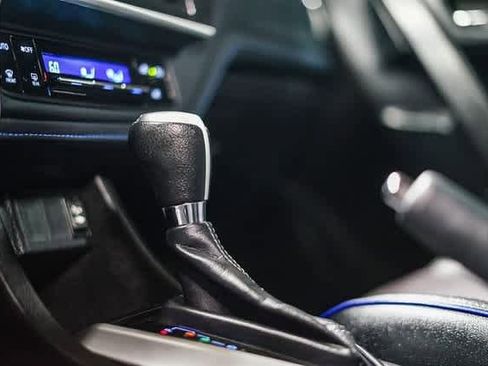 Certified 2019 Toyota Corolla SE image 20