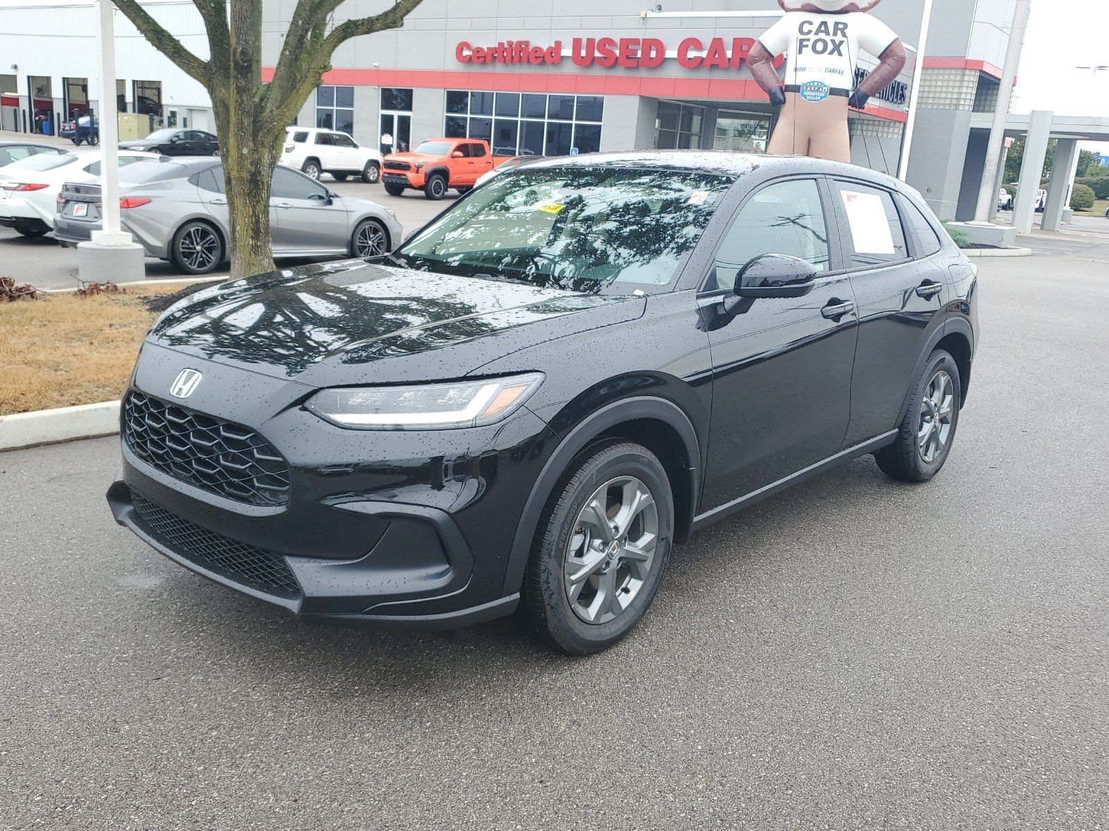 Used 2027 Honda HR-V LX image 2