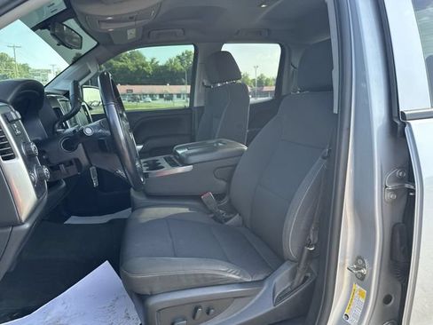 Used 2018 Chevrolet Silverado 1500 LT w/ All Star Edition AWD/4WD image 15