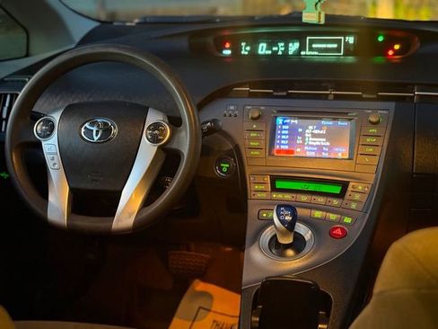 Used 2012 Toyota Prius Three image 29