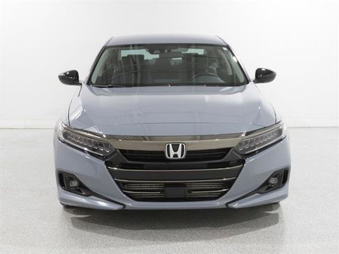 Used 2021 Honda Accord Sport Special Edition image 2