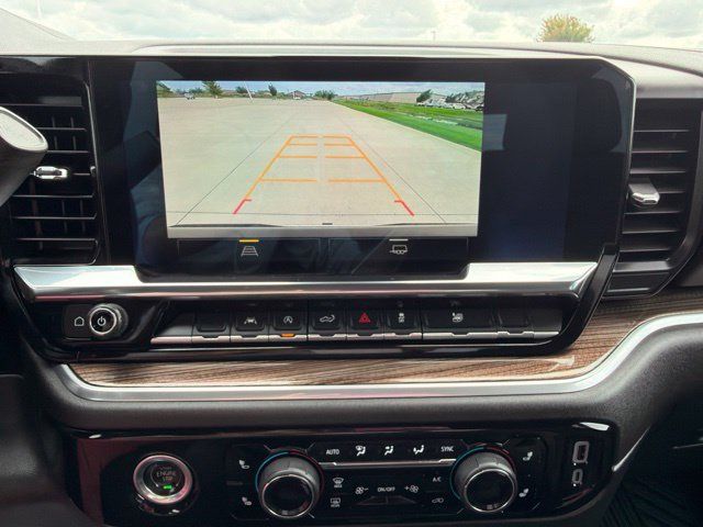 Used 2024 Chevrolet Silverado 1500 LT AWD/4WD image 26