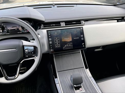 New 2026 Land Rover Range Rover Velar Dynamic SE AWD/4WD image 9