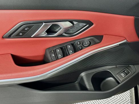 Used 2025 BMW 330i Sedan w/ Convenience Package image 18