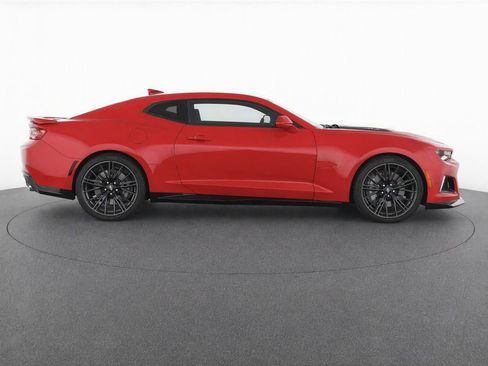 Used 2018 Chevrolet Camaro ZL1 RWD image 8