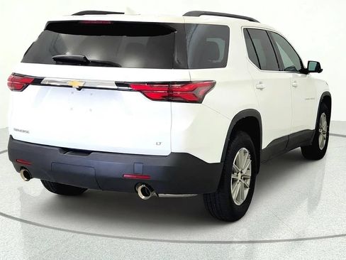 Used 2023 Chevrolet Traverse LT FWD image 8