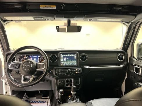 Used 2022 Jeep Gladiator Overland w/ Popular Equipment Package AWD/4WD image 19