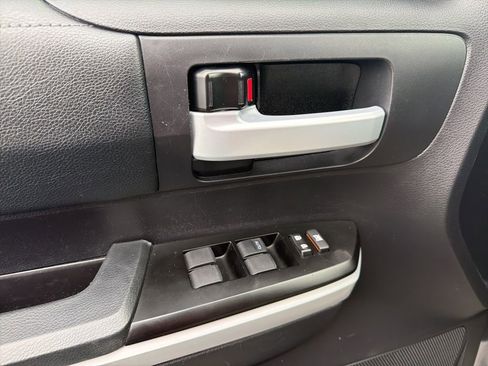 Used 2021 Toyota Tundra SR5 w/ SR5 Upgrade Package image 26