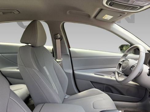New 2025 Hyundai Elantra Sport image 6