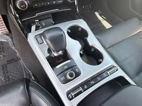Used 2020 Kia Stinger GT2 image 29