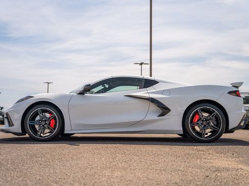 Used 2025 Chevrolet Corvette Stingray Preferred Cpe w/ Z51 Performance Package image 12