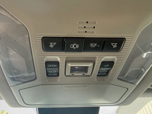 Used 2019 Toyota RAV4 XLE w/ Carpet Mat Package image 19