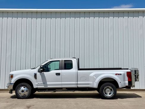 Used 2020 Ford F350 XL w/ STX Appearance Package AWD/4WD image 3