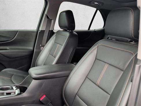 Used 2023 Chevrolet Equinox Premier FWD image 11