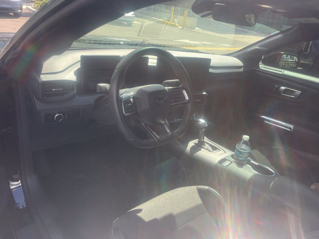 Used 2024 Ford Mustang Coupe RWD image 6