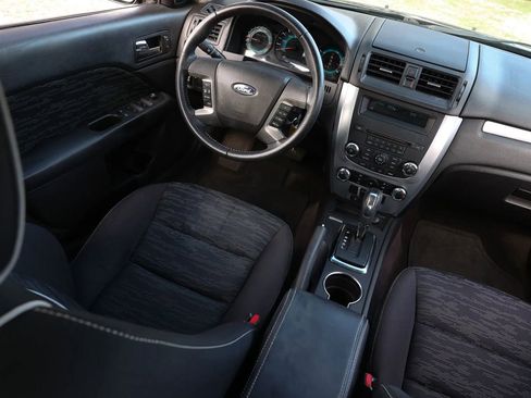 Used 2010 Ford Fusion SE image 20