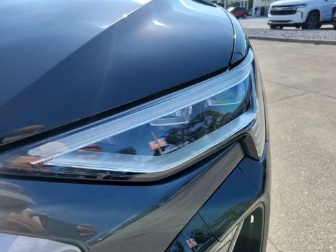 Used 2024 Audi Q8 e-tron Premium Plus image 9