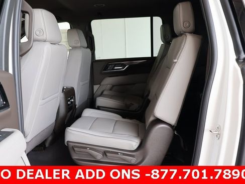 New 2026 GMC Yukon XL Elevation image 15
