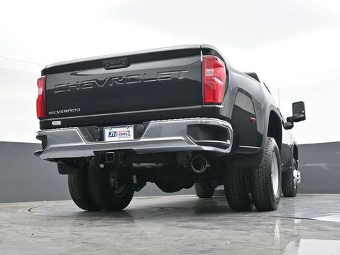 New 2026 Chevrolet Silverado 3500 W/T image 41