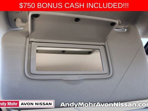 New 2025 Nissan Versa SR image 31