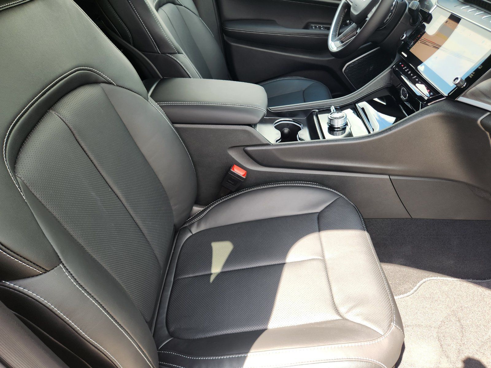 New 2027 Jeep Grand Cherokee L Limited AWD/4WD image 14