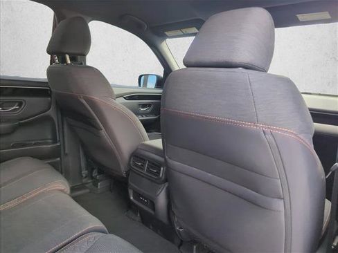 Used 2024 Honda Pilot Sport image 19