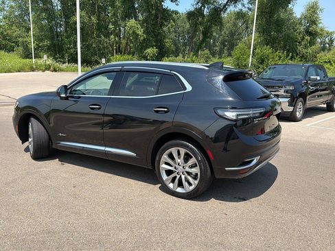 Used 2023 Buick Envision Avenir AWD/4WD image 3