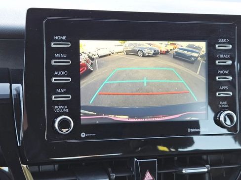 Used 2022 Toyota Camry LE image 11