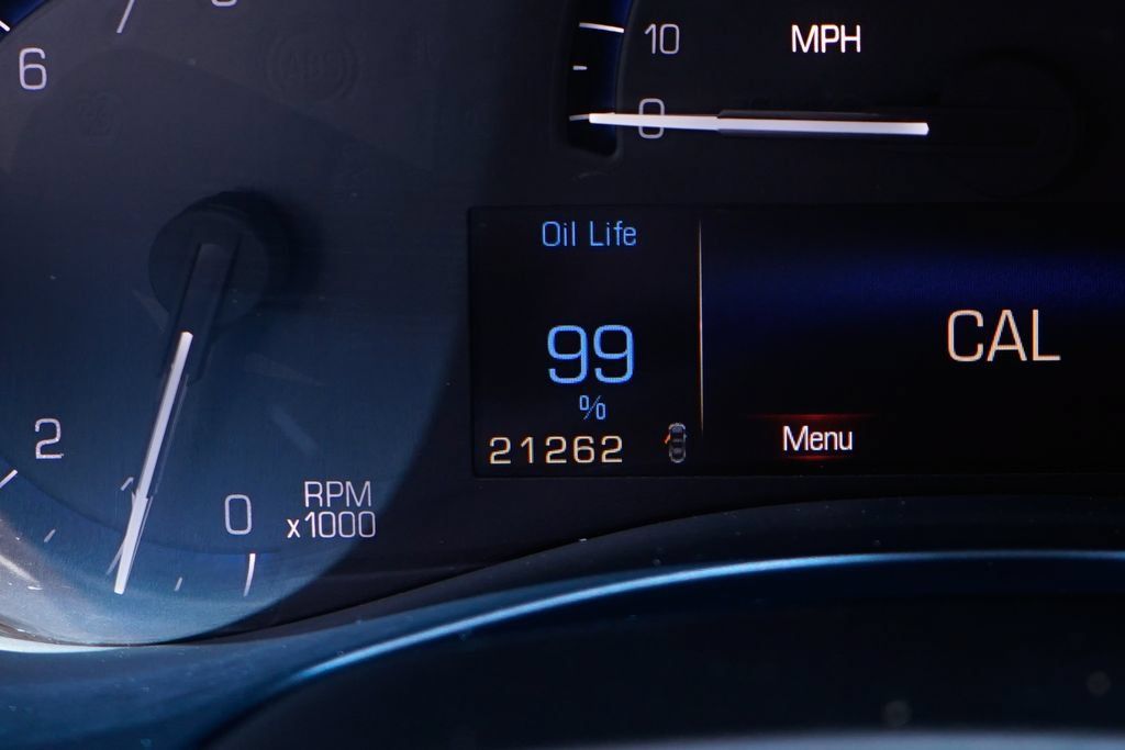 Used 2013 Cadillac ATS Luxury RWD image 25