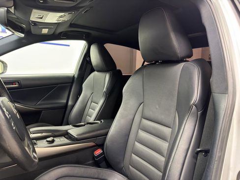 Used 2019 Lexus IS 300 F Sport w/ F Sport Package image 11