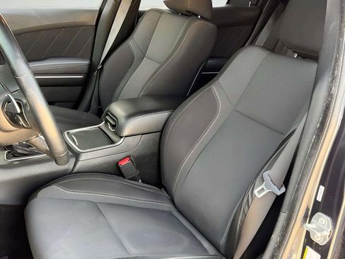 Used 2018 Dodge Charger R/T w/ Navigation & Travel Group RWD image 7