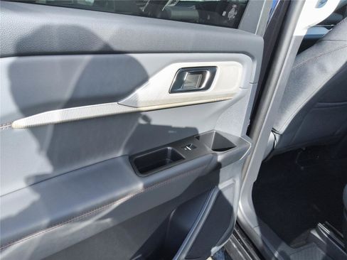 New 2026 Ford Explorer Active RWD image 15
